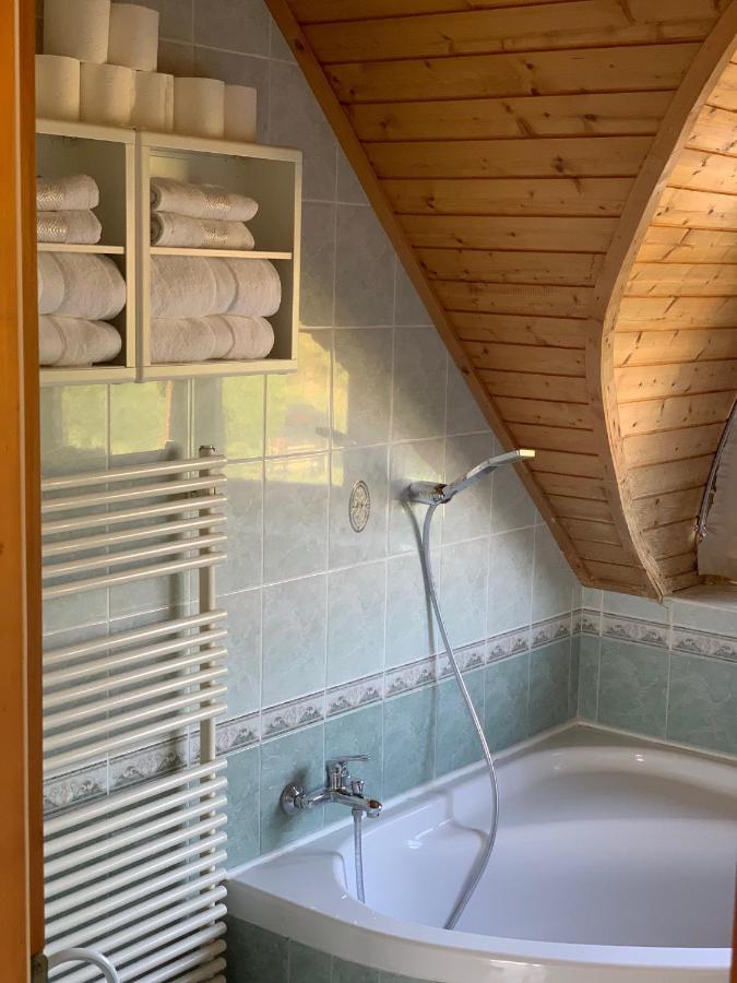 فيلا House4U Balatonszárszó المظهر الخارجي الصورة