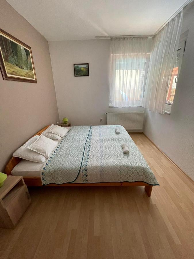 فيلا House4U Balatonszárszó المظهر الخارجي الصورة