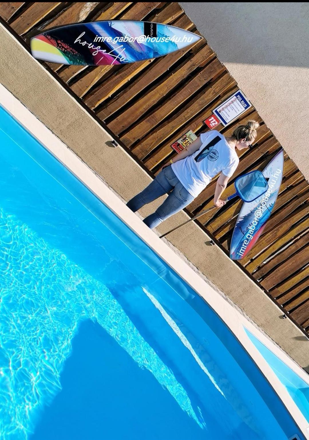 فيلا House4U Balatonszárszó المظهر الخارجي الصورة